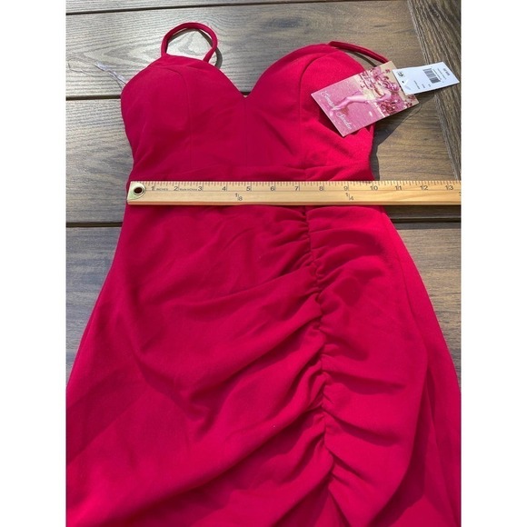 Emerald Sundae Junior's Ruched Side Slit Slim Gown Red Size XS - Picture 3 of 8